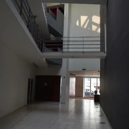 Architect-designed Loft In A Historic Hilltop Neighborhood Lejlighed Lisboa