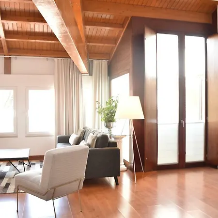 Апартаменты Architect-designed Loft In A Historic Hilltop Neighborhood