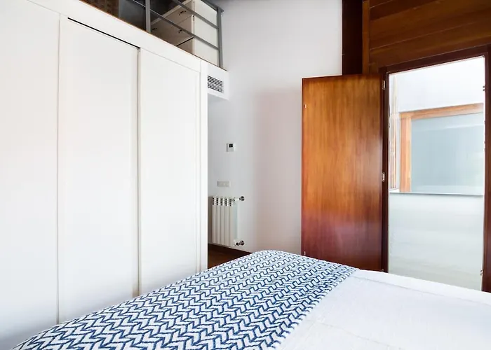 Apartment Architect-designed Loft In A Historic Hilltop Neighborhood