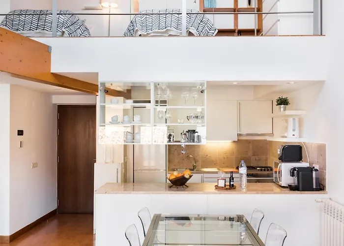 Architect-designed Loft In A Historic Hilltop Neighborhood Apartment *